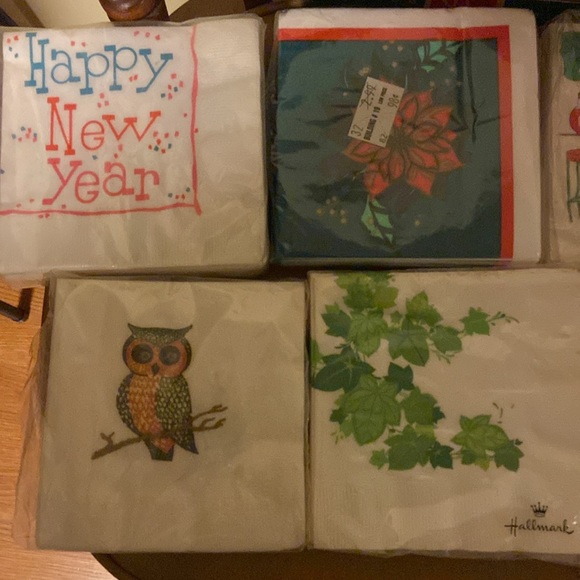 Vintage lot of beverage napkins 6 packages - Picture 9 of 11